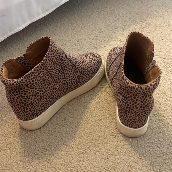 Leopard print slip on boots - Picture 2 of 2